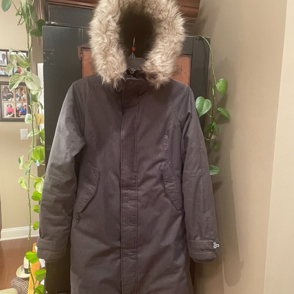 Aritzia TNA "ASPEN" Grey Long Ski Parka Canada XS